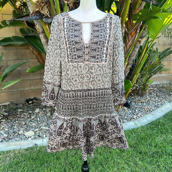 Veronica Beard Makai Print Boho Smocked Mini Dress Size 6 - Picture 4 of 15